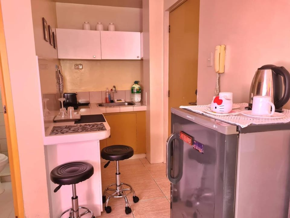 Pet Friendly Staycation near Sitio Elena Apartment in Antipolo