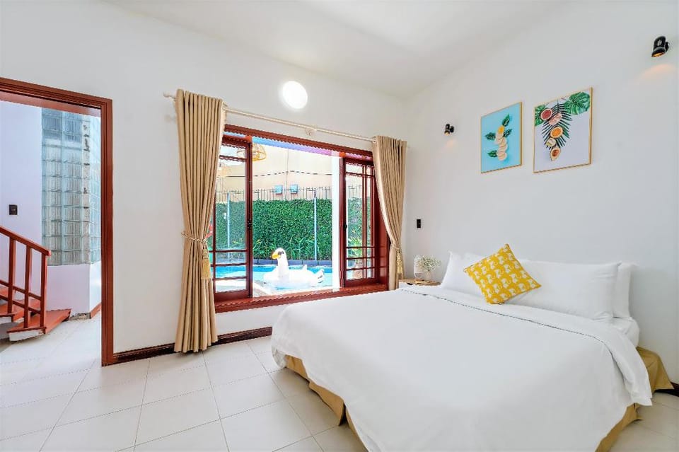 Nami villa - WALK TO BEACH - Private Pool - 6 BR Villa in Da Nang