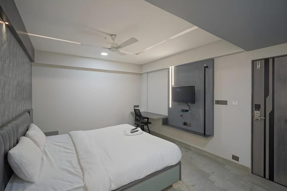 Hotel VR Grand Hotel in Andhra Pradesh