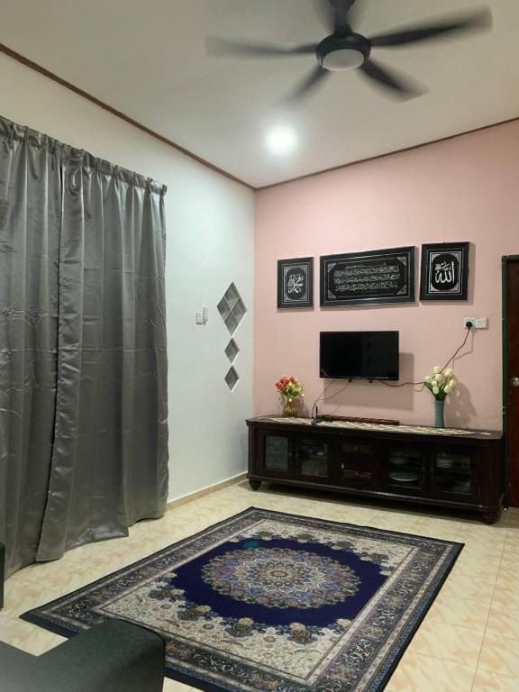 Lavender Homestay Desa Chendering Vacation rental in Terengganu, Malaysia