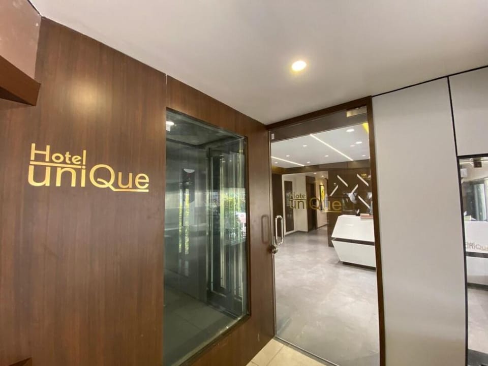Hotel Unique By Apex Hotel in Vadodara