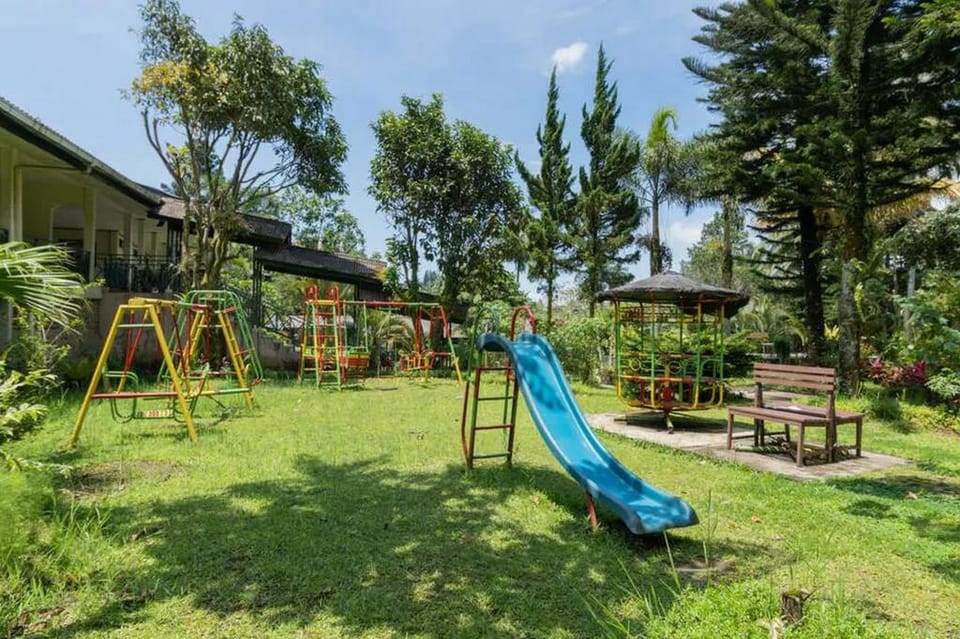 Urbanview Hotel Griya Astoeti 2 Cisarua Puncak by RedDoorz Hotel in Cisarua