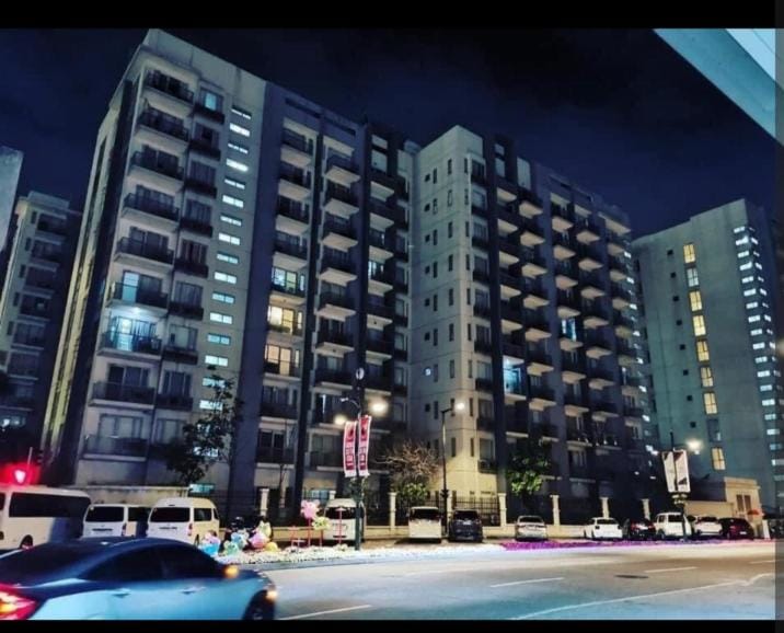 Staycation ONE PALM TREE VILLAS NEAR NAIA3 Apartment in Pasay