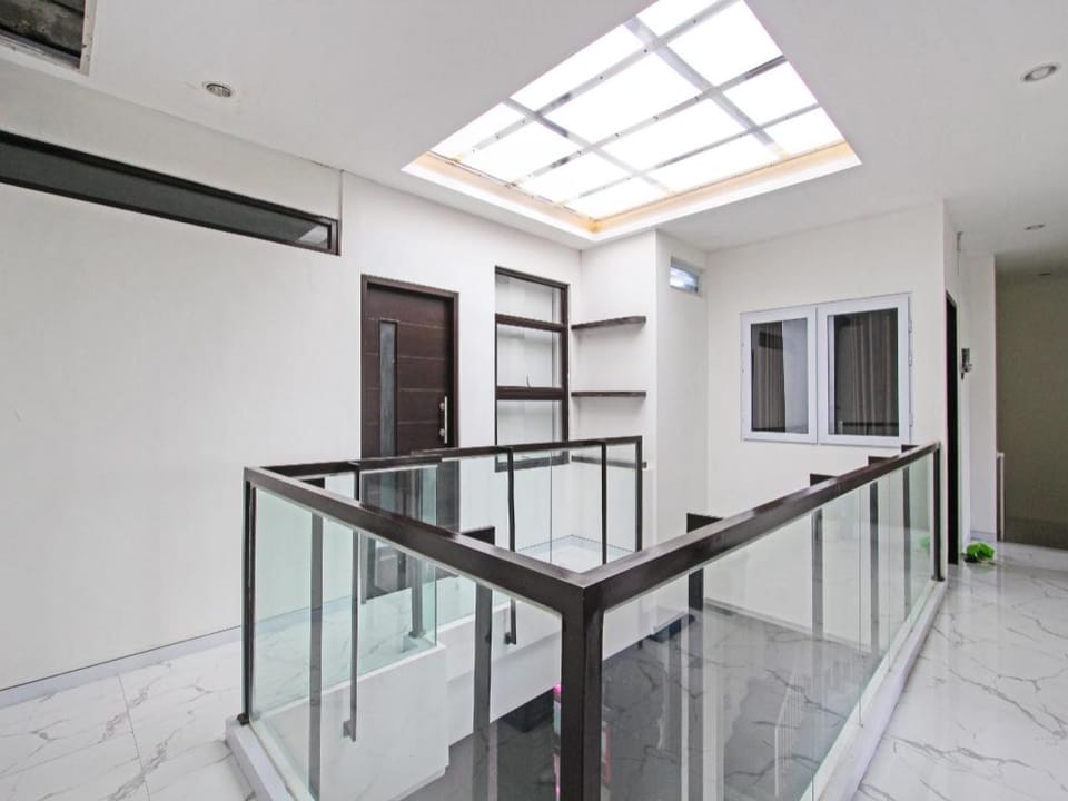 Capital O 91665 D'prof Exclusive Guesthouse Hotel in Indonesia