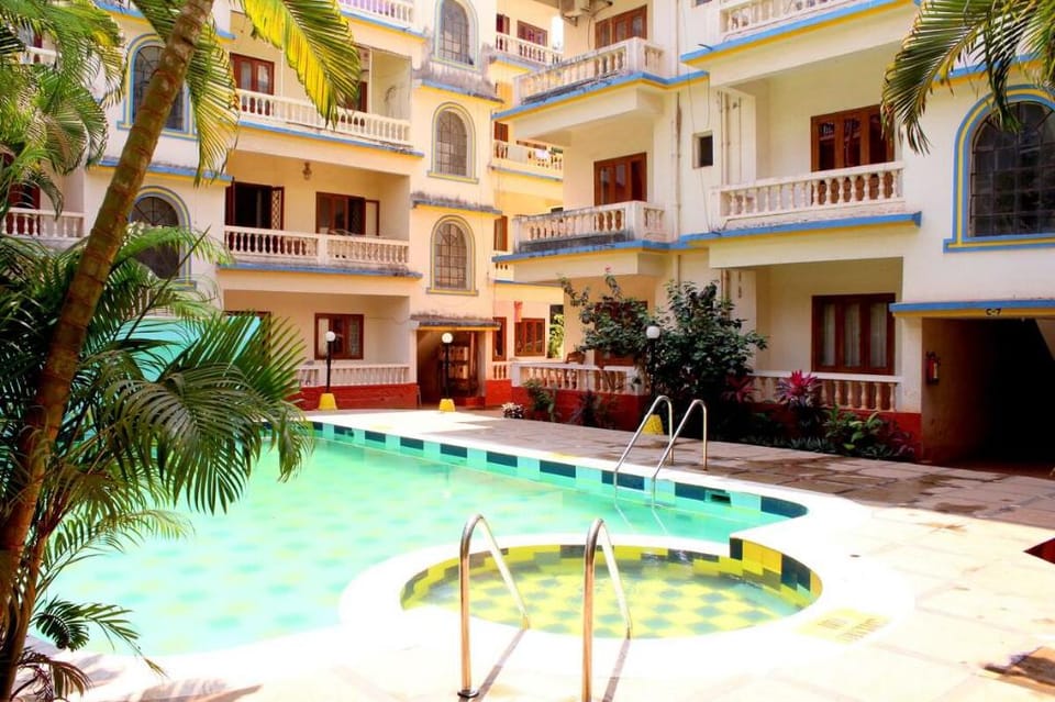 Calangute Pool Facing AC Budget 1bhk with WIFI Apartment in Calangute