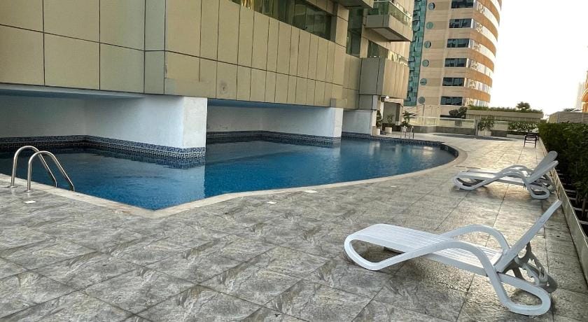A Beautiful 1 bedroom Sea View apartment. Apartment in Dubai