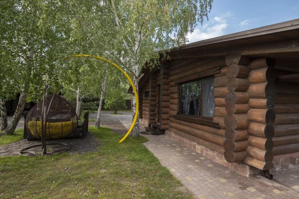 Cottage, bathhouse or sauna, outdoor swimming pool Vacation rental in Ukraine