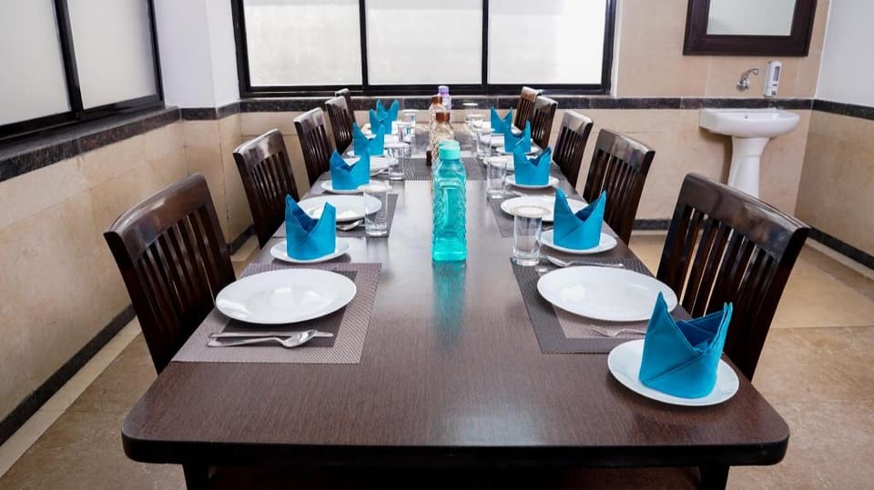 The Altruist Business Stays (Navi Mumbai-2) Bed and Breakfast in Maharashtra
