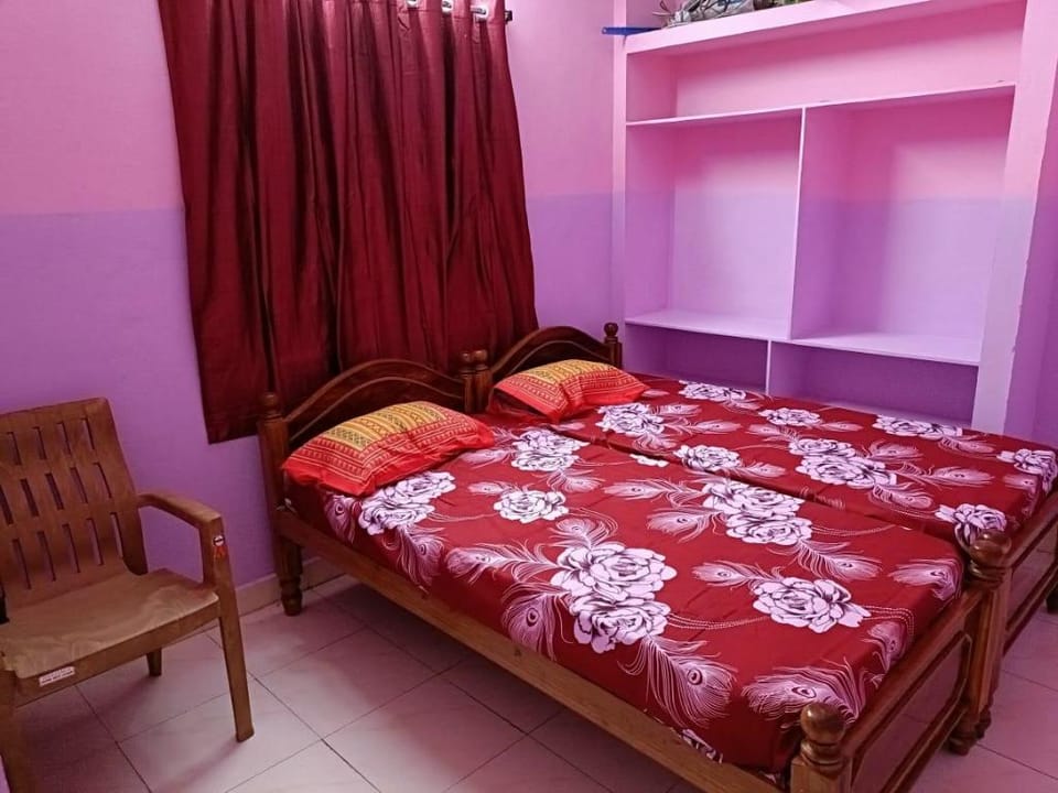 Mountain view, train view Apartment in Visakhapatnam