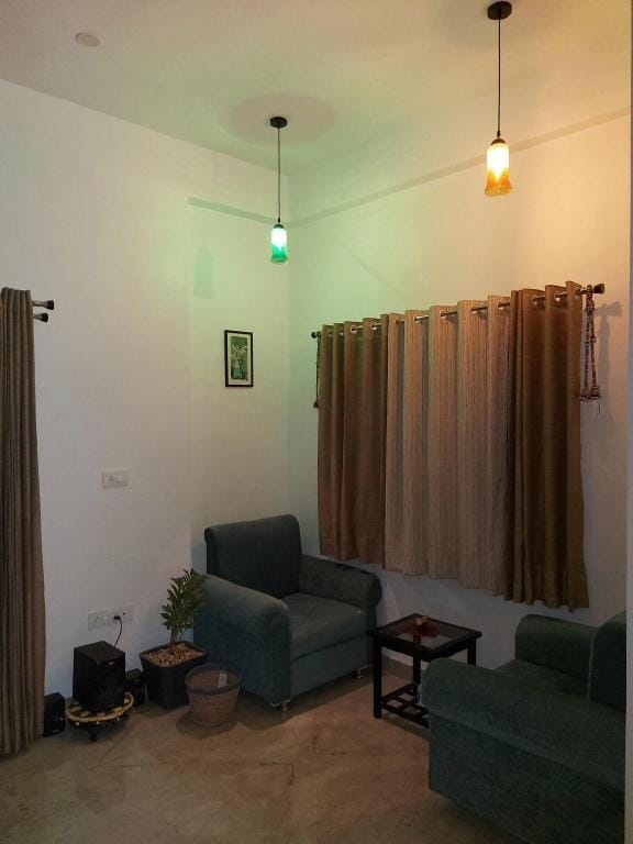Sonia's Home-stay @ D Bungalow Vacation rental in Udaipur