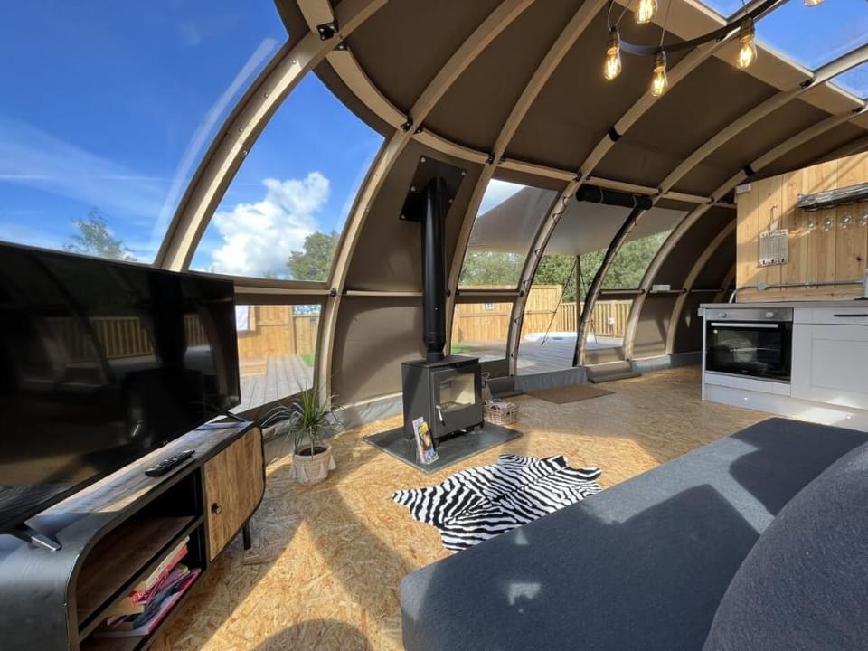 Sunrise Dome Tent Luxury tent in Saint Florence