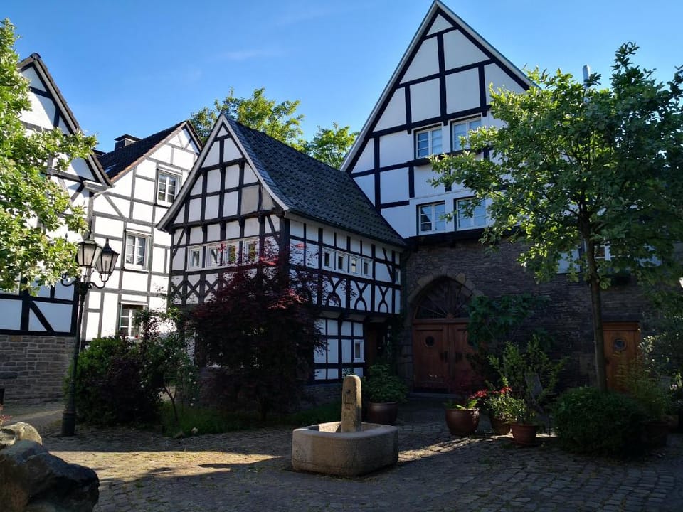 Fünf Giebel Eck in der Freiheit am Ruhrtalradweg Apartment in Witten