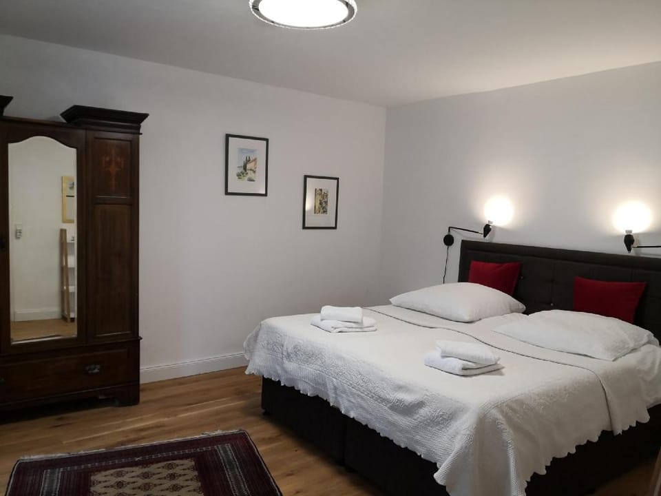 Fünf Giebel Eck in der Freiheit am Ruhrtalradweg Apartment in Witten