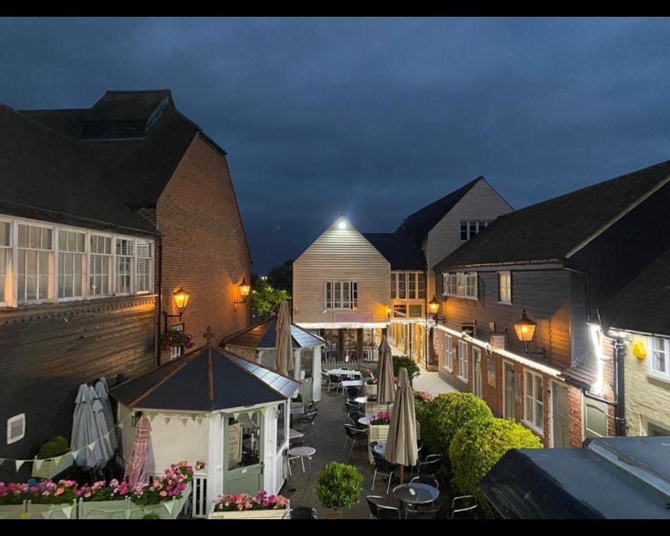 Staycations Maldon Suites Apartment in Maldon District