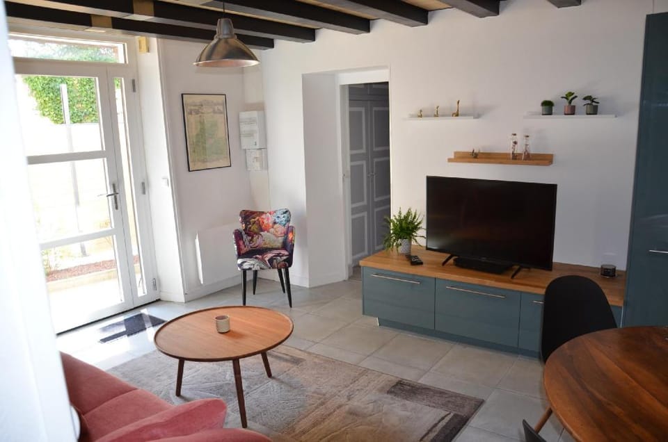 Bleautiful Aliénor - Charmant appartement avec terrasse Vacation rental in Fontainebleau