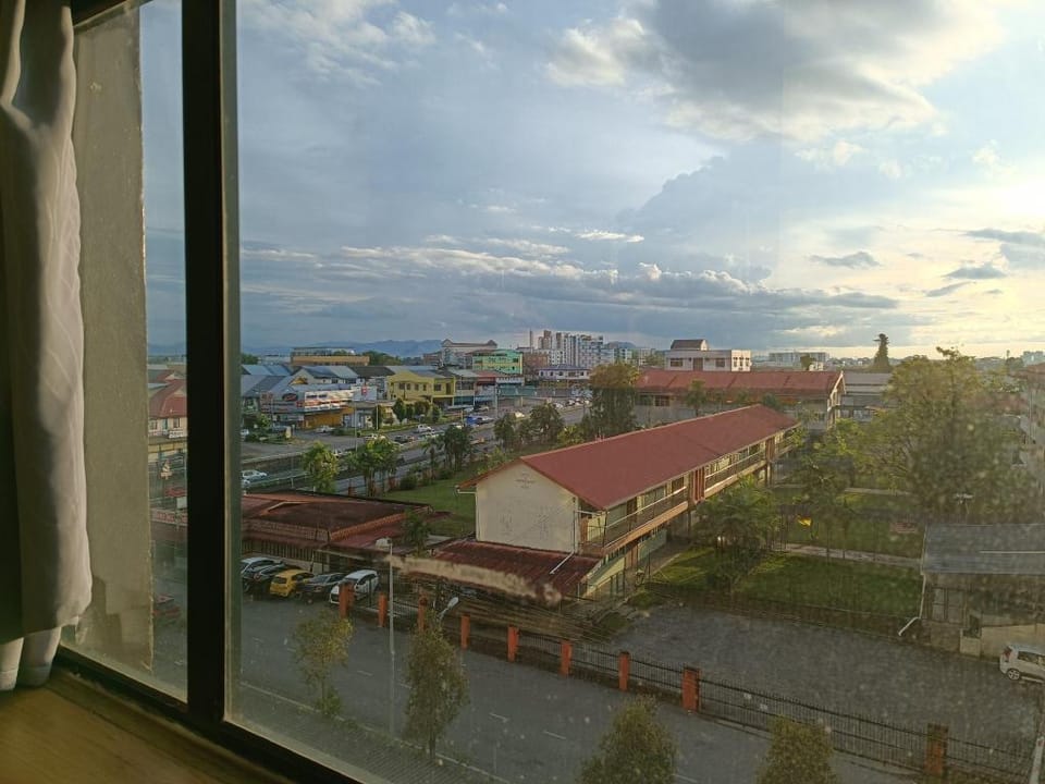 Roxy Apartment 3rd Mile Kch Lovely 2 BR Cozy Stay Apartment in Kuching