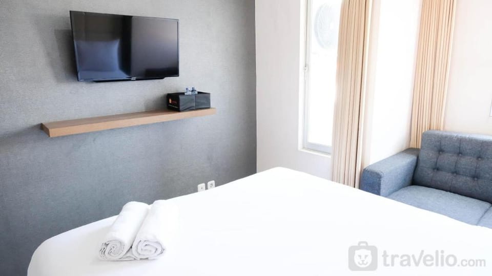 Best Cozy Studio at Puncak Kertajaya By Travelio Apartment in Surabaya