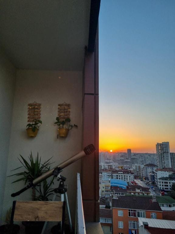 Luxury 1+1 Appartment Near the Mall and MetroBus Apartment in Istanbul