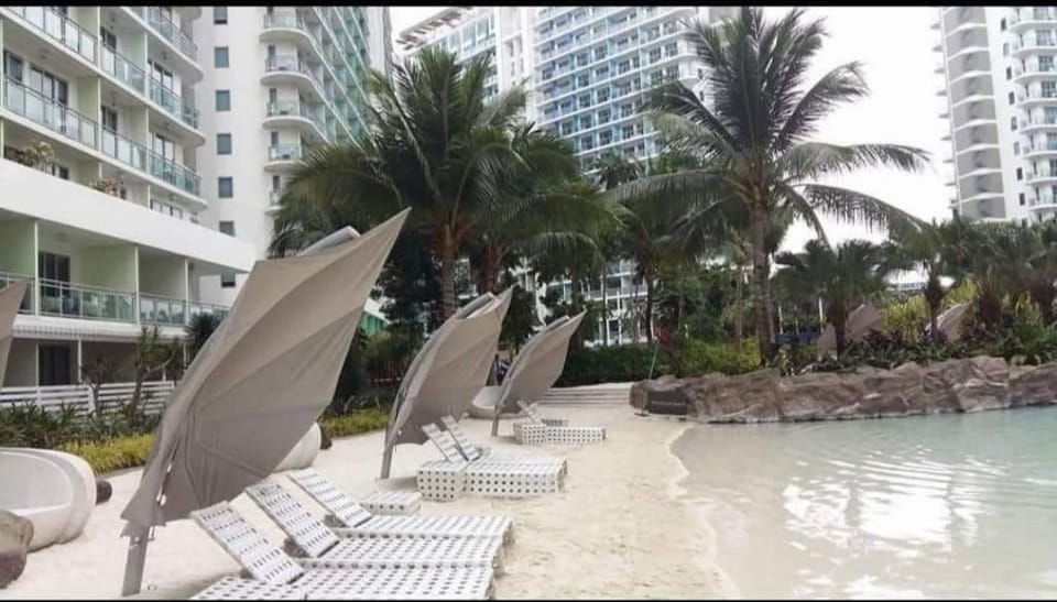 Azure Jen and Nick staycation condotel  Apartment in Pasay