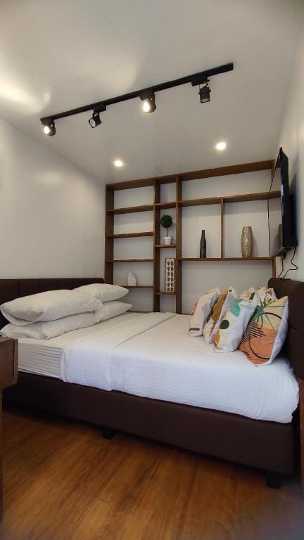 CONTAINER HOME MANDALUYONG | N08 (C) Vacation rental in Mandaluyong