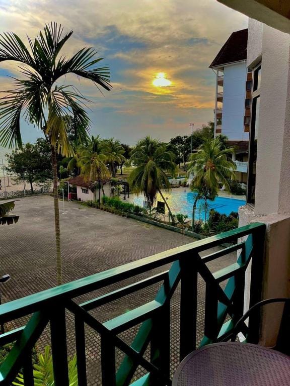 Bayu Beach 2BR Apartment - pool and close to beach Apartment in Port Dickson