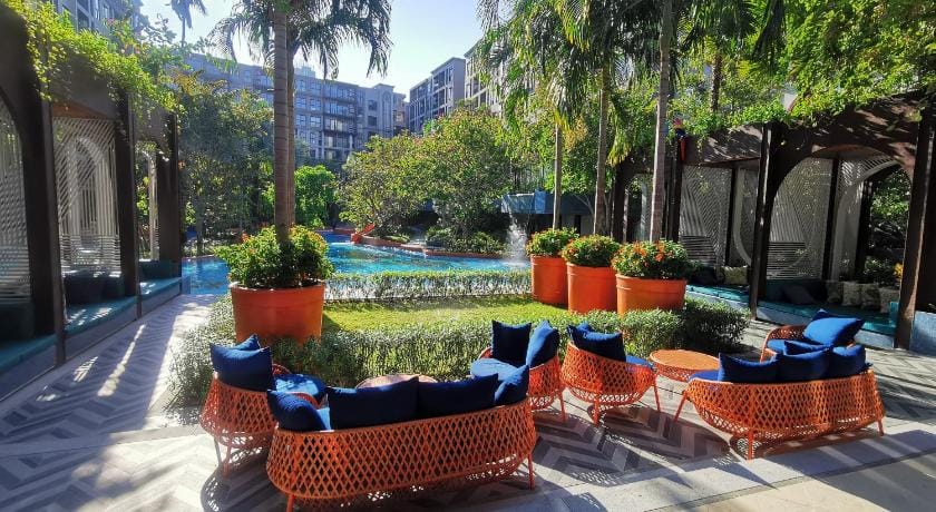 Cicada Bed Sea View Hua Hin Beachfront Apartment in Nong Kae