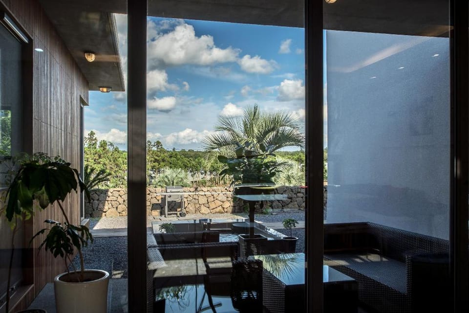 JEJU STAR Open-air Bath/Private Villa Vacation rental in South Korea