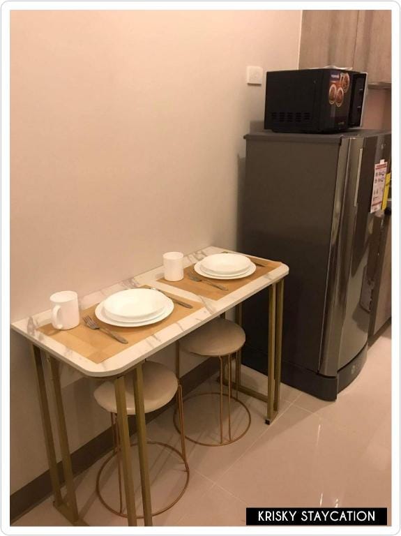 Condo near MOA, 1BR with balcony, Manila Bay View Apartment in Manila City