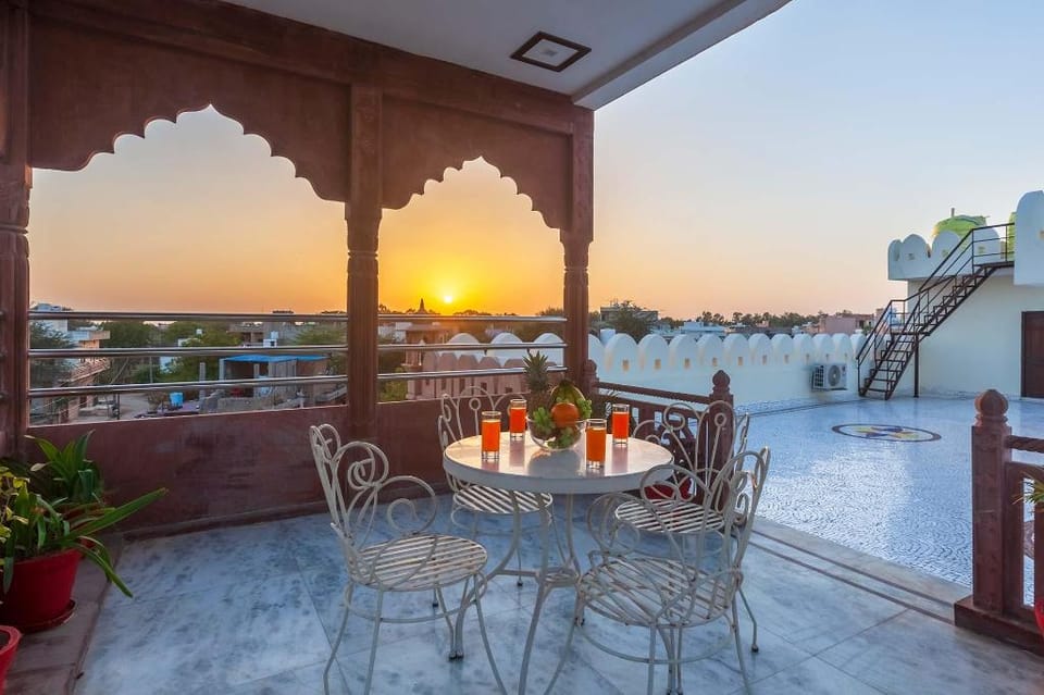 Sunset Escape by VEO - Part of StayVista Villa in Rajasthan