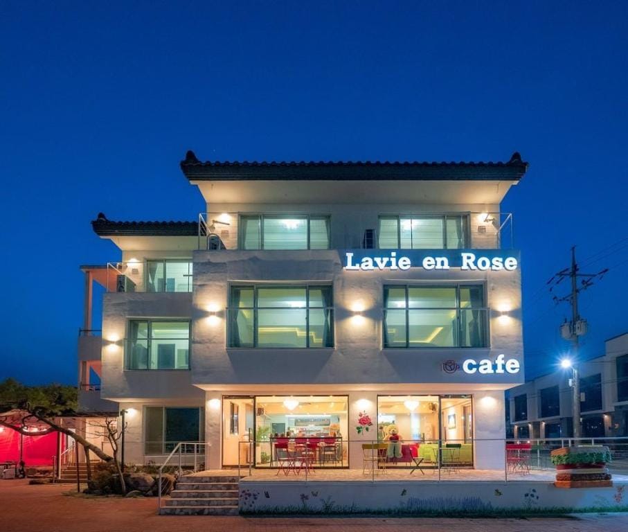 Gyeongju Labiang Rose Pension Bed and Breakfast in South Korea