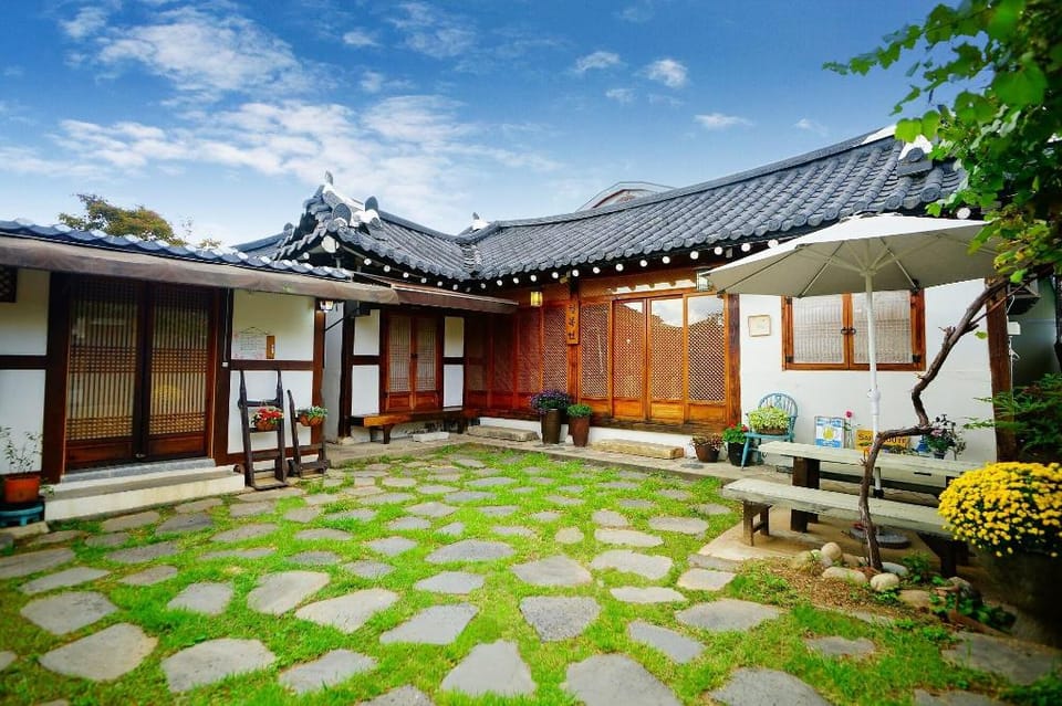 Jeonju Haengbokhyun Hanok Dockchae Pension Bed and Breakfast in South Korea