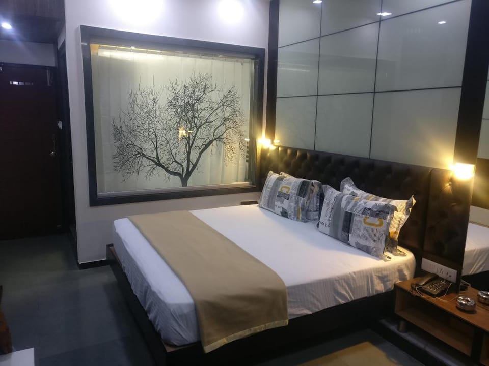 HOTEL KK RESIDENCY Hotel in Uttar Pradesh