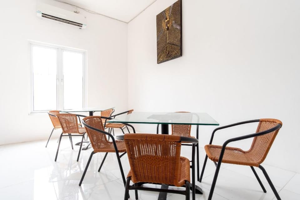 Capital O 92444 Kamojo Guest House Hotel in Indonesia