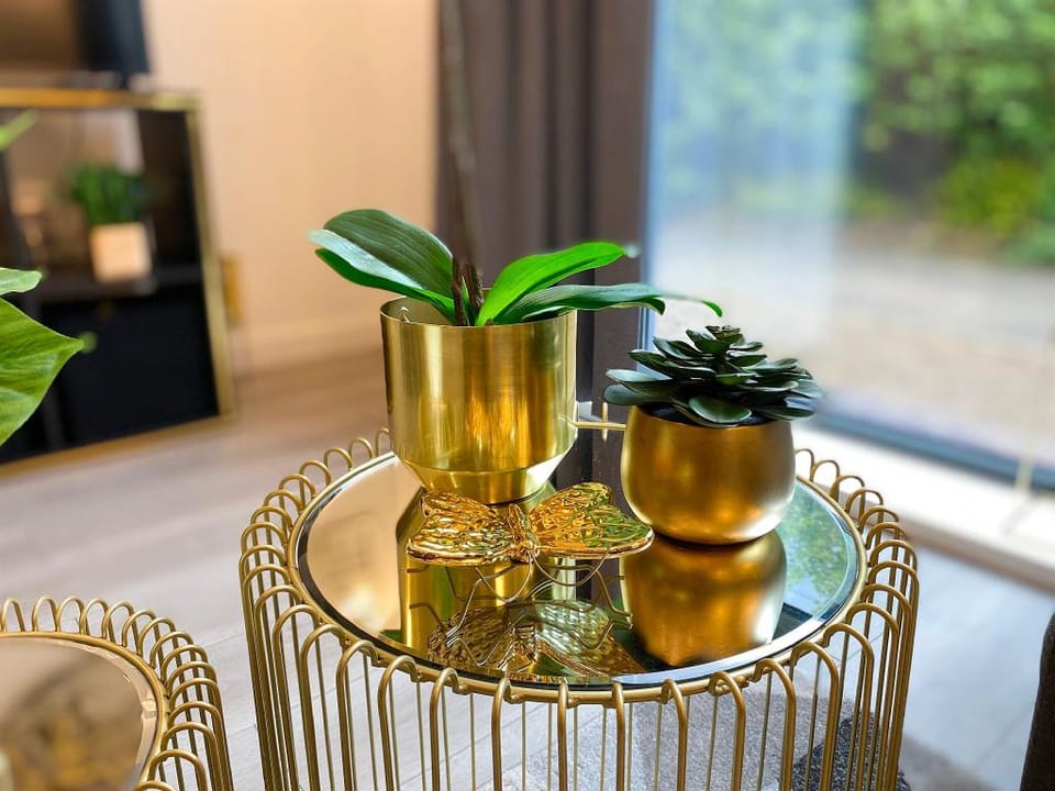 Newpointe Luxury Serviced Apartment at the Atrium Apartment in Aylesbury Vale