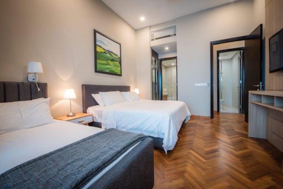 Tree Premier Suite Strait Quay Luxury Marina Suite Apartment in Penang