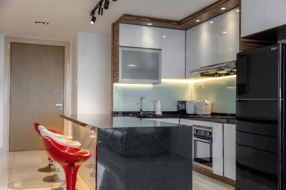 Premio Southkey Mid Valley 3BR Suite WiFi YT Netflix SeaView Vacation rental in Johor Bahru