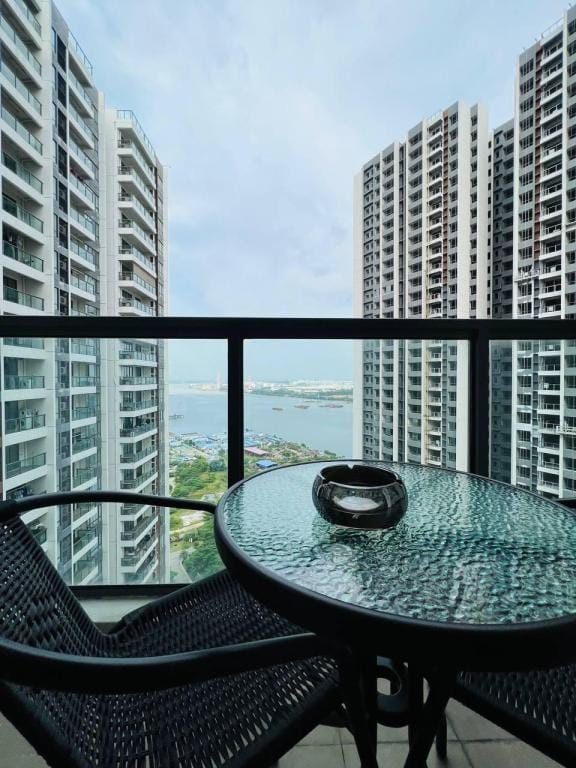 Sea View 3BR unit at R&F Princess by ANJU Apartment in Johor Bahru