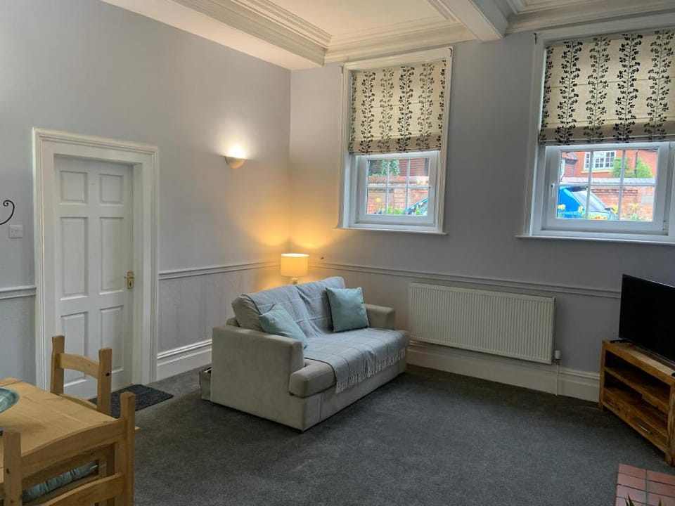 Hursley Lodge Apartment in Lincoln