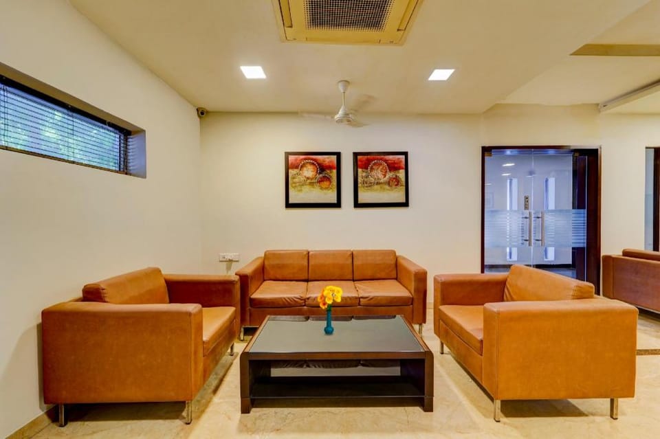 Townhouse US consulate Hotel in Chennai