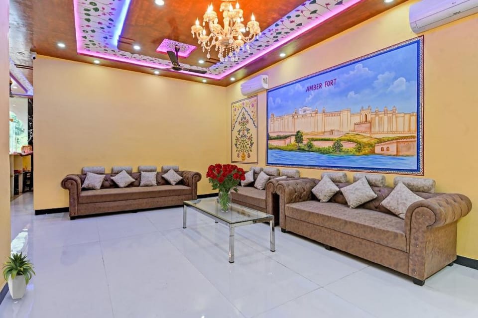 Hotel O by OYO Imperial Palace Hotel in Jaipur
