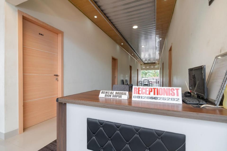 RedDoorz Syariah near Minangkabau International Airport Hotel in West Sumatra, Indonesia
