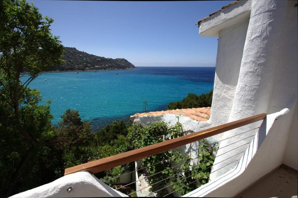 Seafront home, Torre delle Stelle Villa in Sardinia