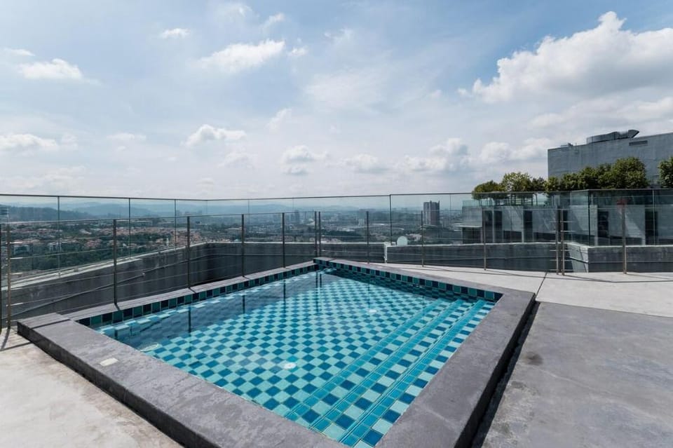 Eko Cheras 3 pax by Feel Home Above Mall Vacation rental in Federal Territory of Kuala Lumpur