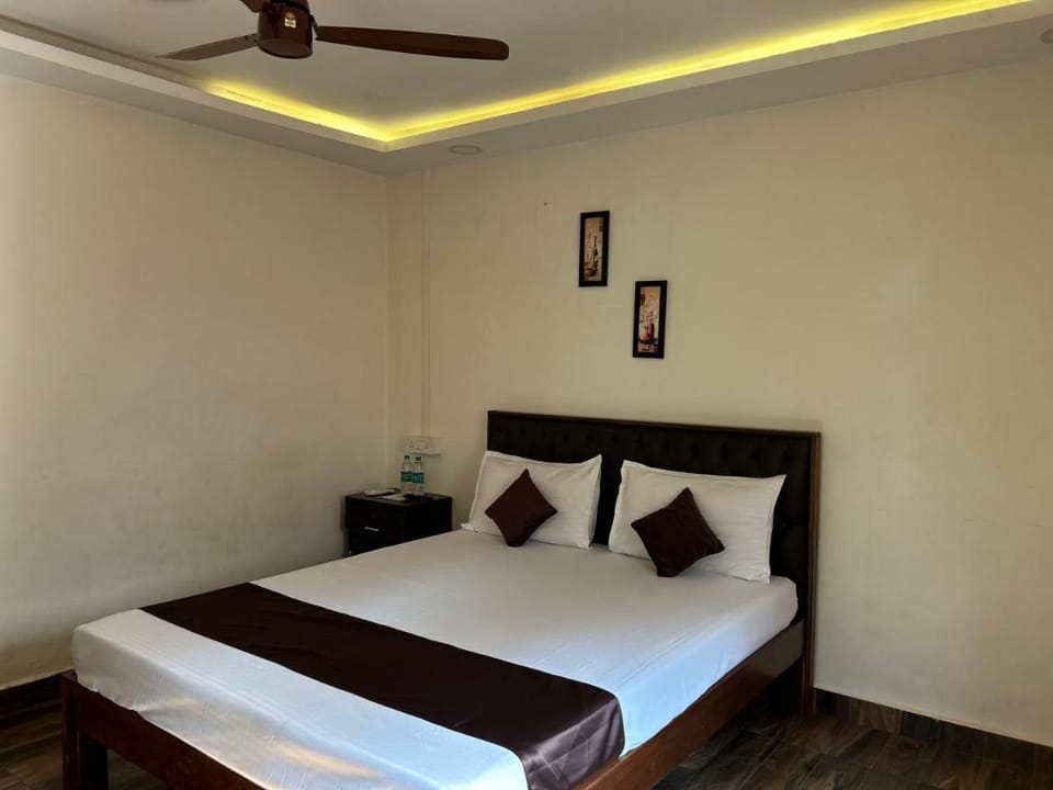 Aqua Bliss Beach Resort Hotel in Maharashtra