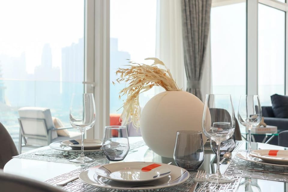 Spacious Apt Near Zabeel Park With Panoramic Views Apartment in Dubai