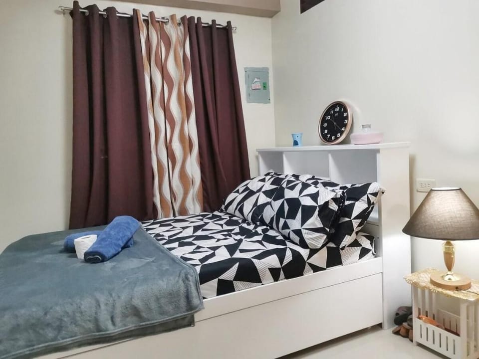 Barkada/Family Suites with Mini Bar and Karaoke Vacation rental in Antipolo
