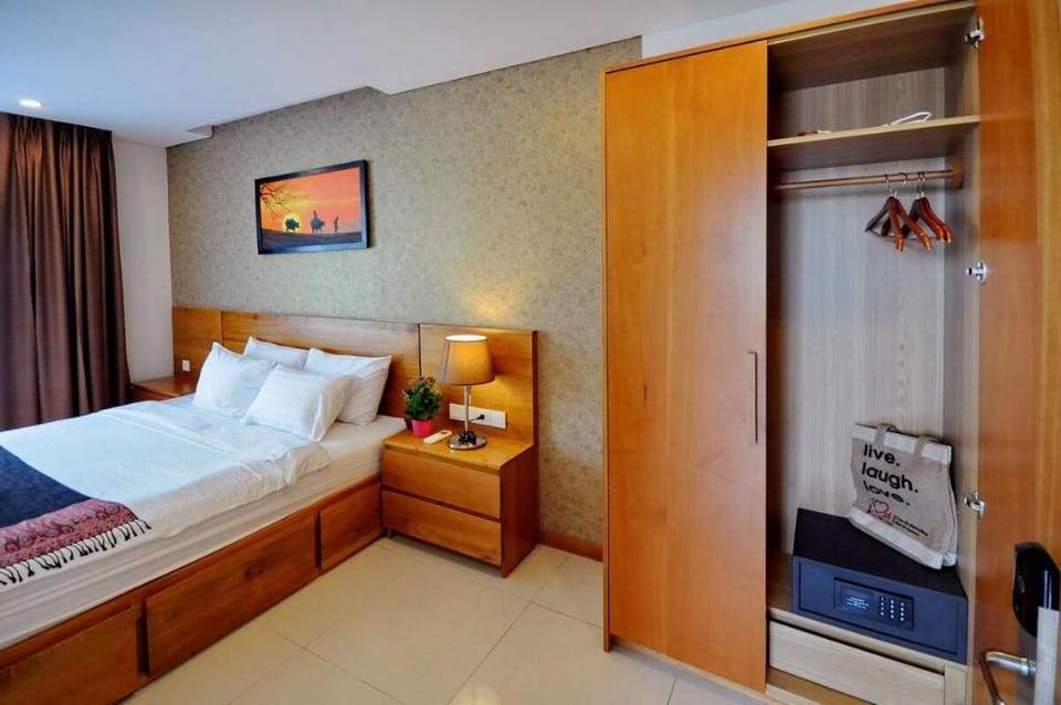 Amazing ocean view 2 bedroom apartment in Maple Apartment in Nha Trang