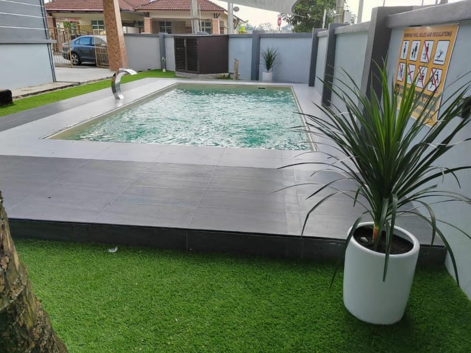 De'Humaira Homestay with Private Pool  Vacation rental in Penang