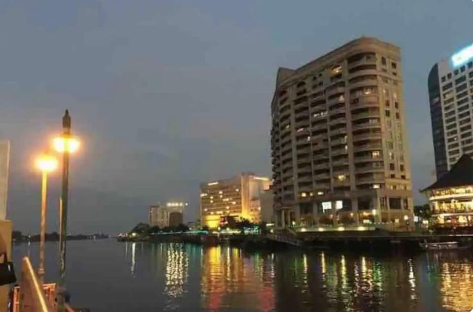 Nicely Riverbank suites apartment  Apartment in Kuching
