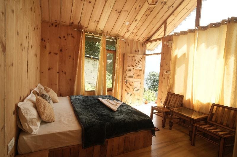 White Hill Cabin Tandi Jibhi Vacation rental in Himachal Pradesh